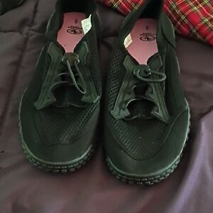 Women's Black Casual Slip-On Sneakers